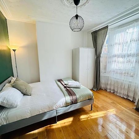 Elegant House In Stratford Apartment London Luaran gambar