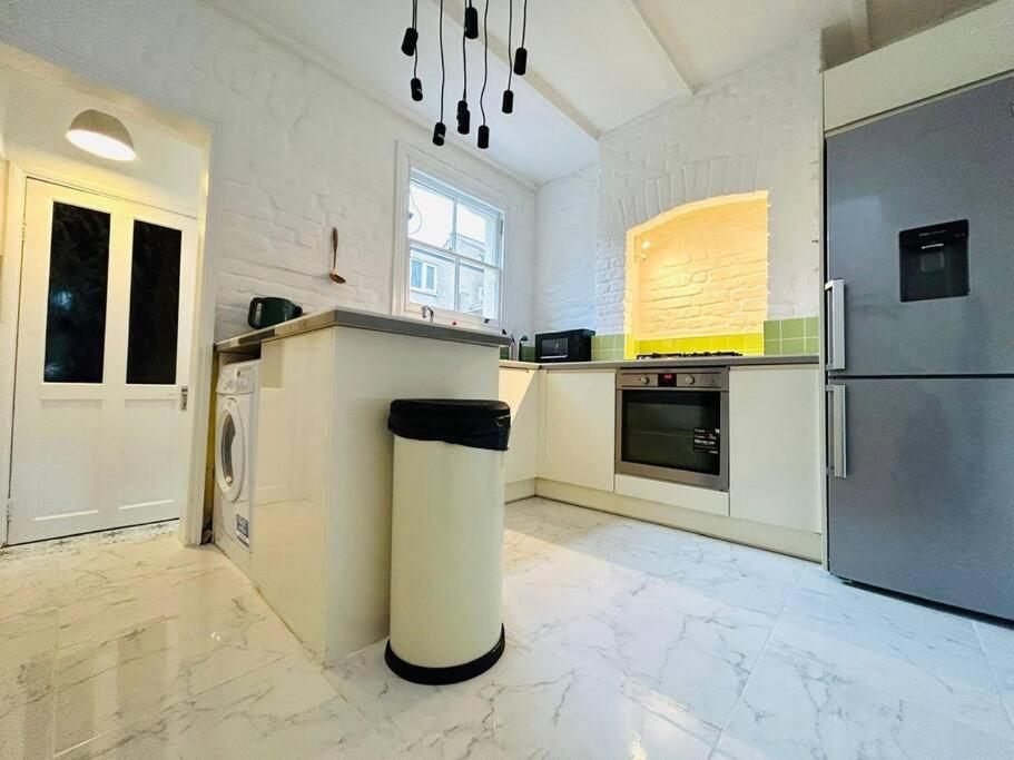 Elegant House In Stratford Apartment London Luaran gambar
