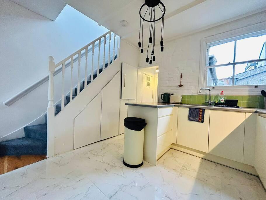Elegant House In Stratford Apartment London Luaran gambar